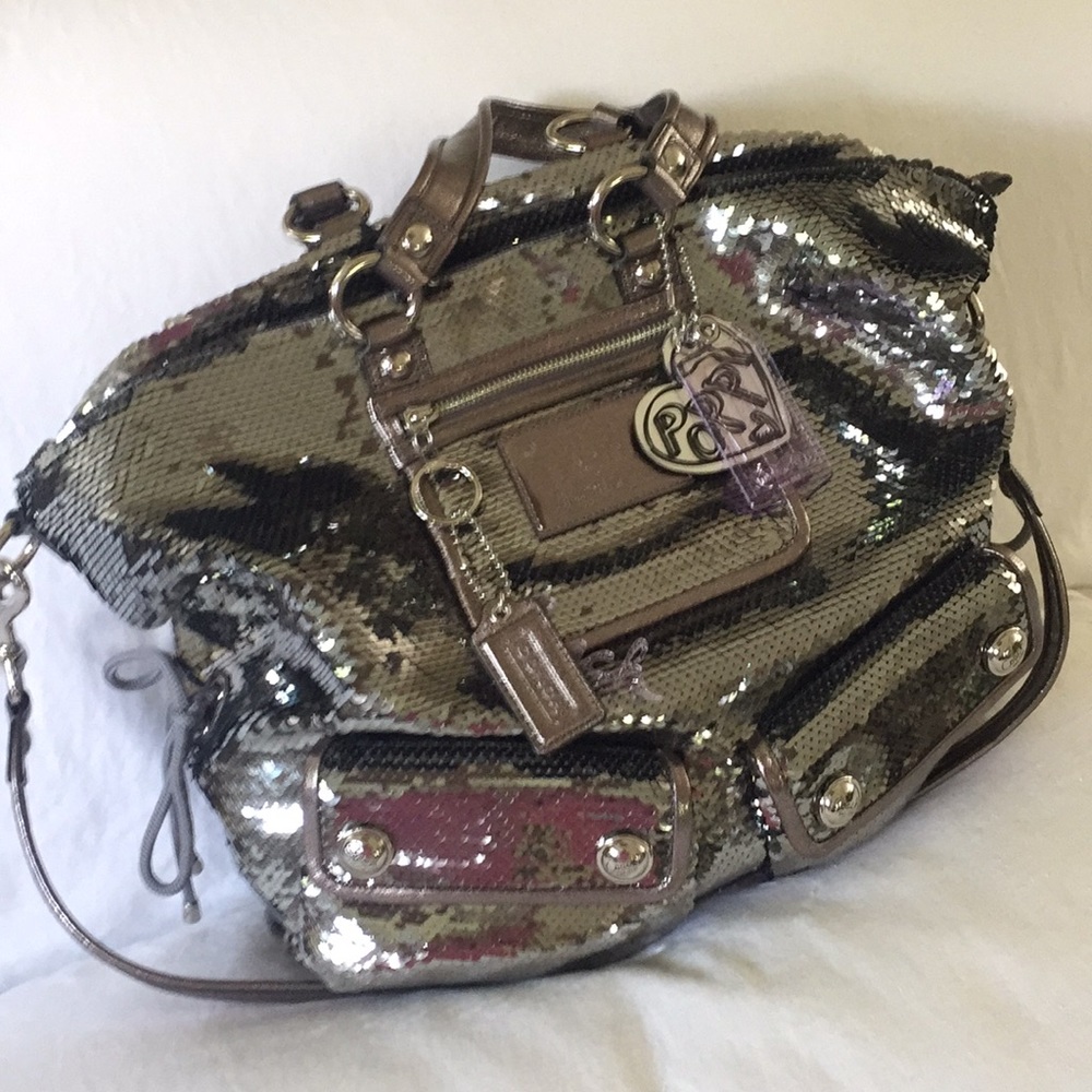 Authentic Coach Poppy sequin bag. New without tags